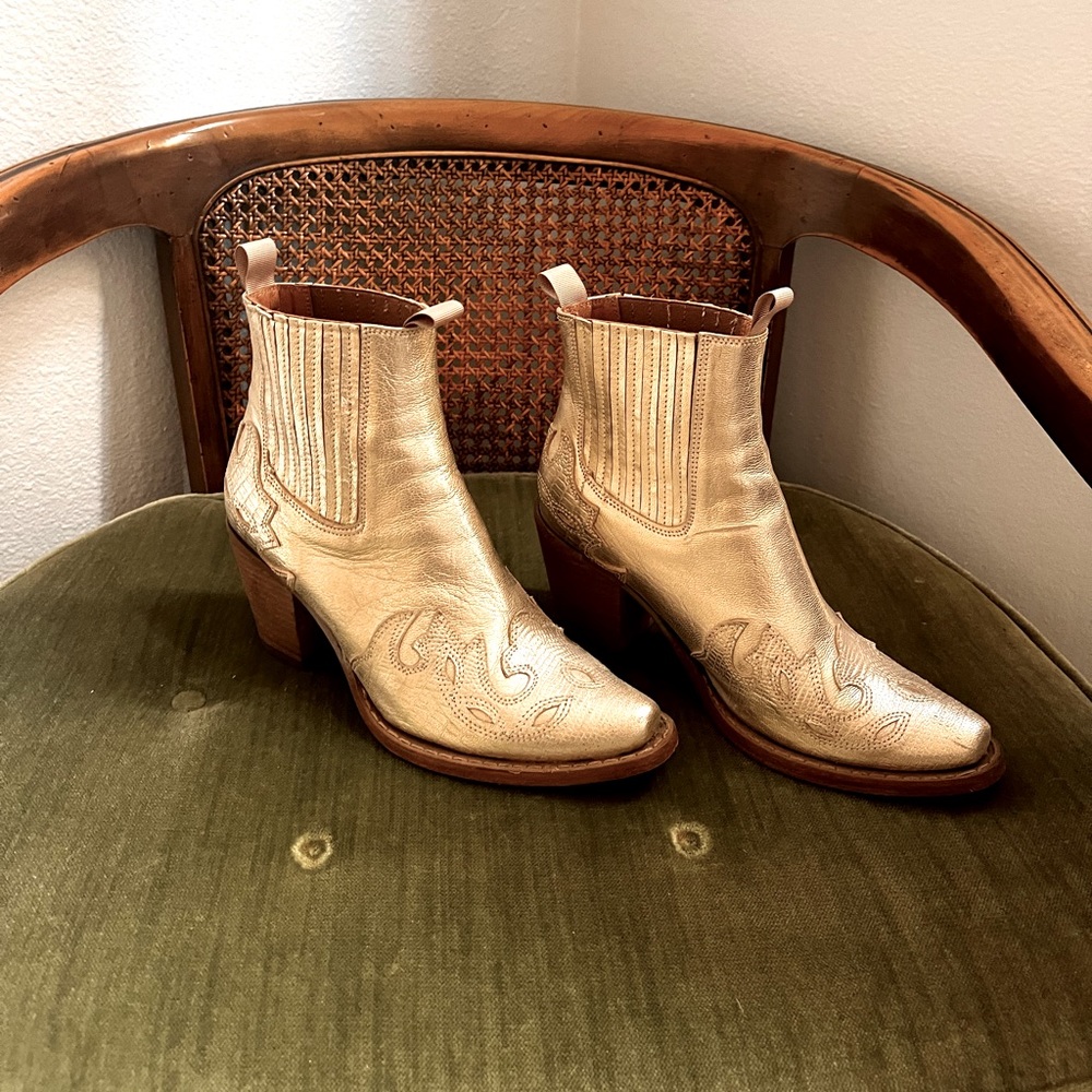 FREE PEOPLE GOLD BOOTS